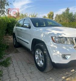 جیپ گراند شیرۆکی